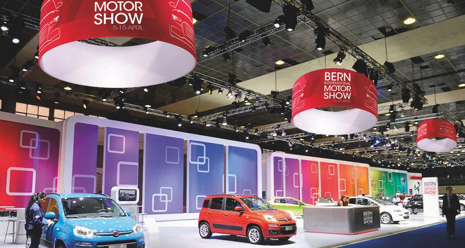 Enseignes suspendues pour salon event